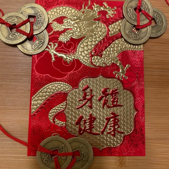 Chinese New Year of the Dragon 2024 Red Money Envelope 3 Feng Shui Coins - Picture 2 of 12